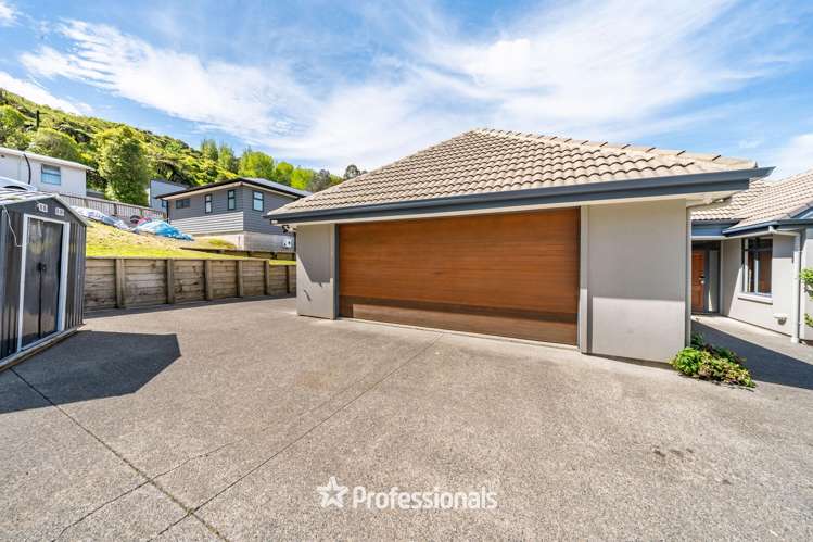 8 Tuhua Lane Brown Owl_21