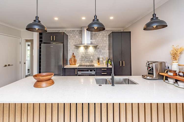 13 Magnolia Crescent Tawhero_1