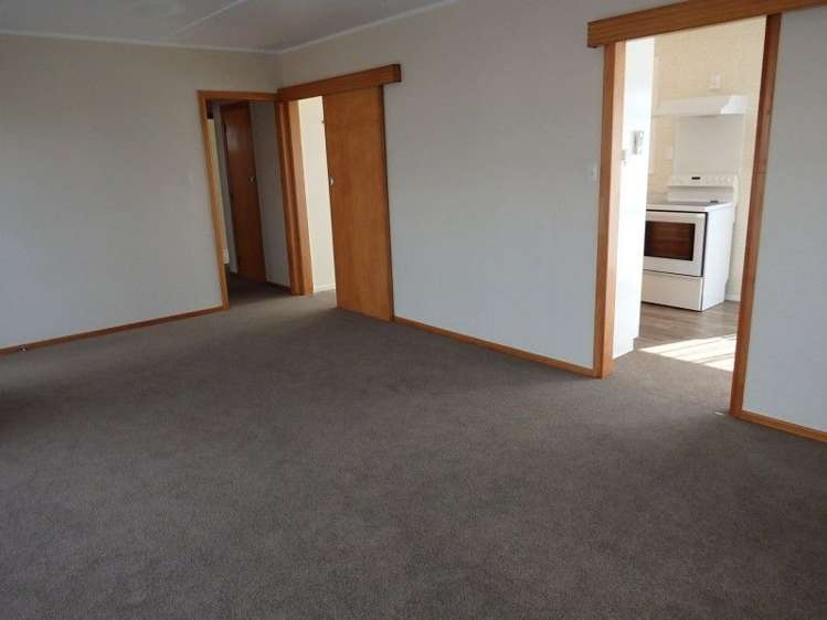 8 Poland Street Paeroa_14