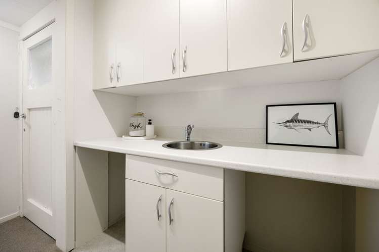 24 Sutton Crescent Hillcrest_17