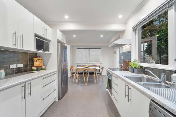 29 Hatherlow Street Glenfield_7