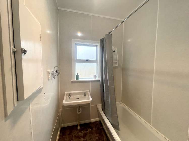 5 Lower Beaven Street Marton_8