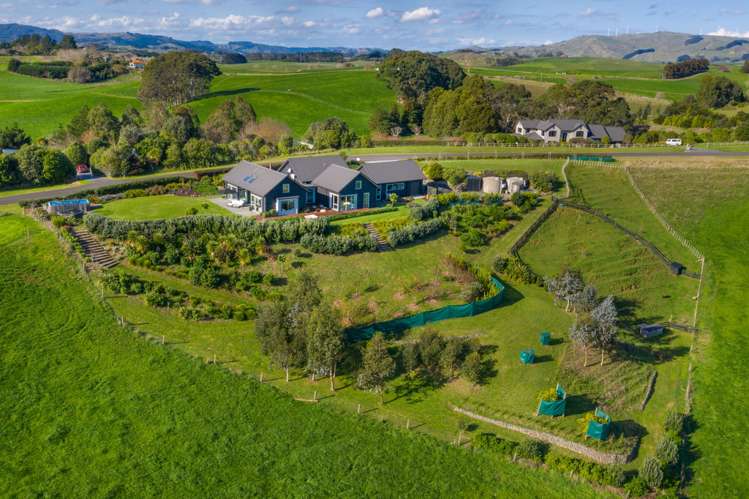 37 Bridle Creek Road Raglan_3