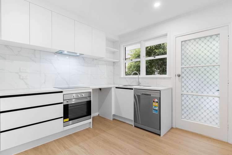 2/10 Mears Place Epsom_5