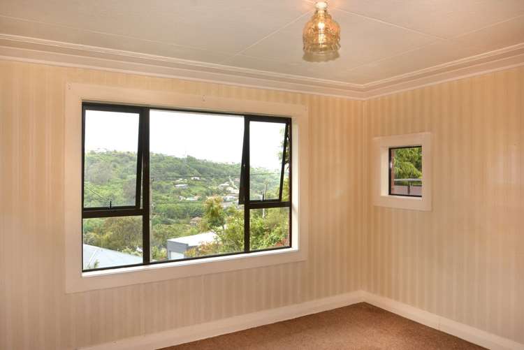 10 Riselaw Road Calton Hill_11