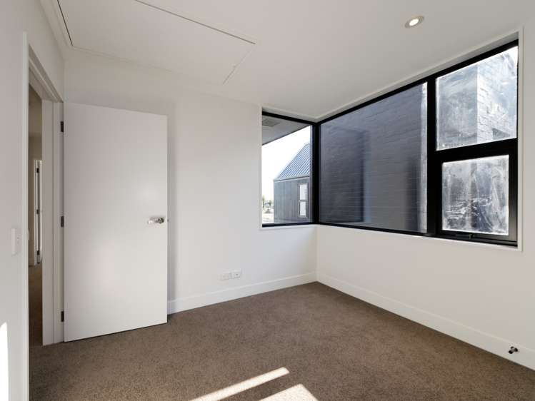 16 Isitt Road Hobsonville_12