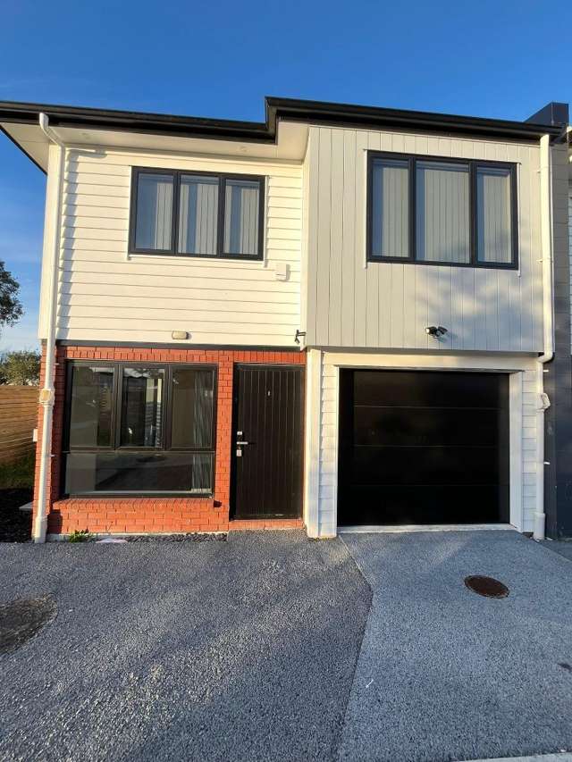 Available For Rent- A/10 Benton Place, Manurewa
