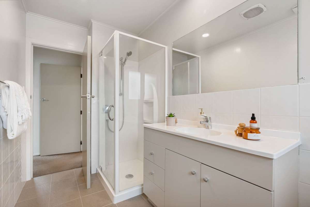 2/102 McLeod Road_4