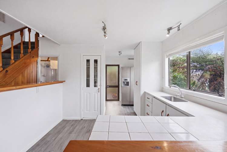 624 Whangaparaoa Road_3