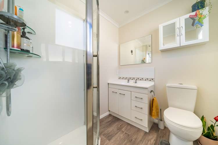 13 Lees Grove Wainuiomata_14