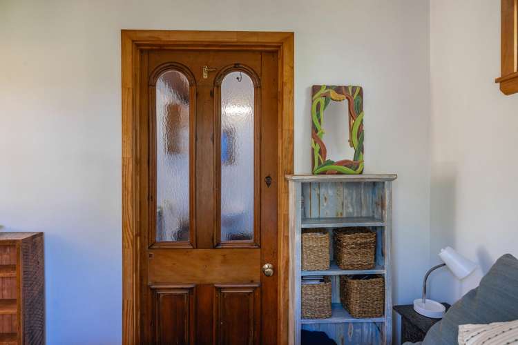 63 Erua Road Ostend_8