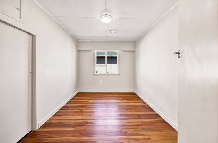 382 South Road Omata_24