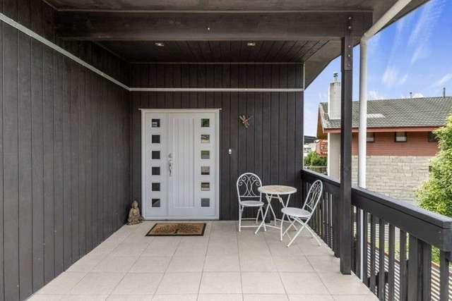 6 Stirling Place Dinsdale_1