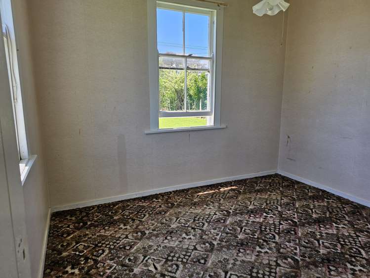 52 Carthew Street Okato_12