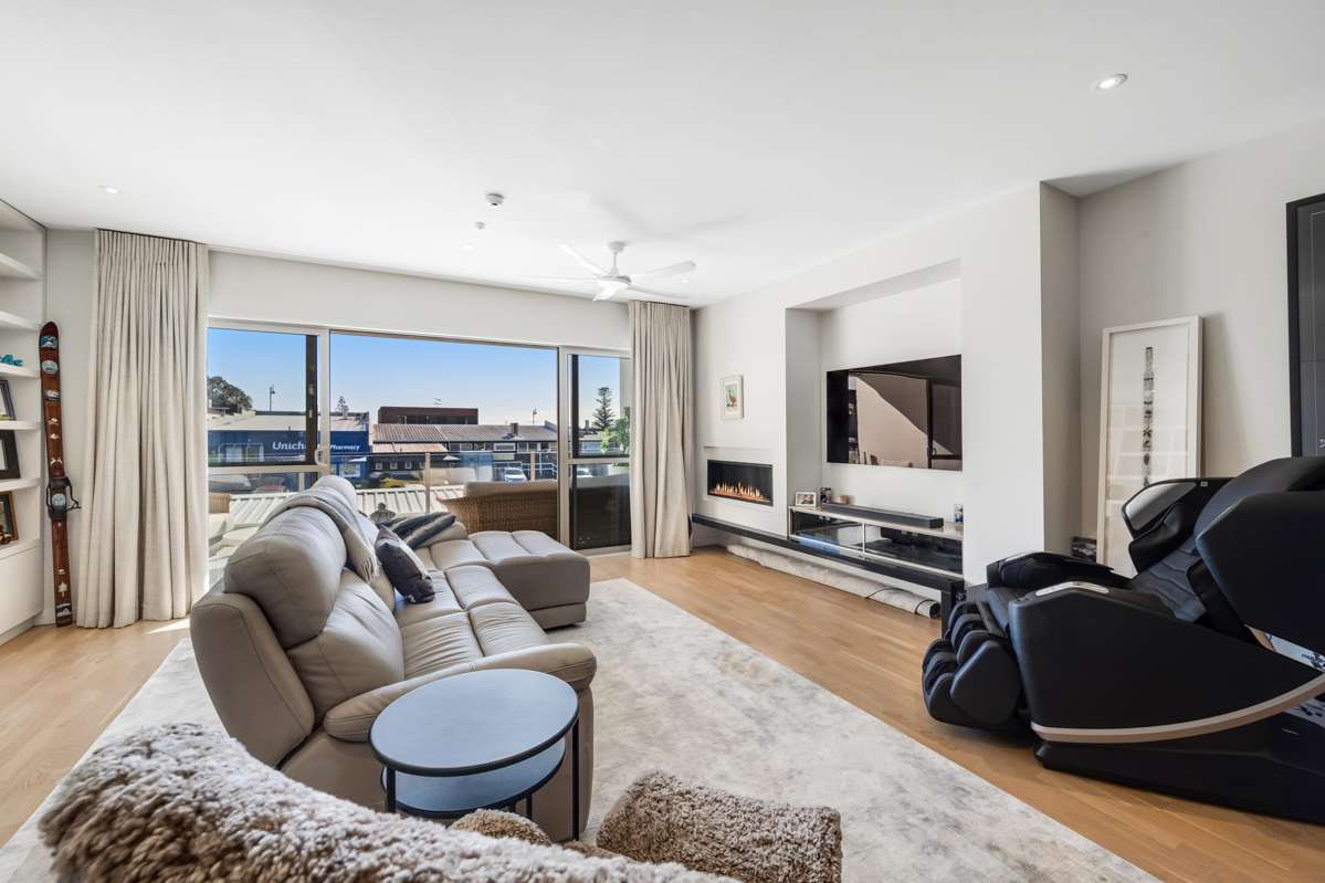 215/24 Wellington Street_5