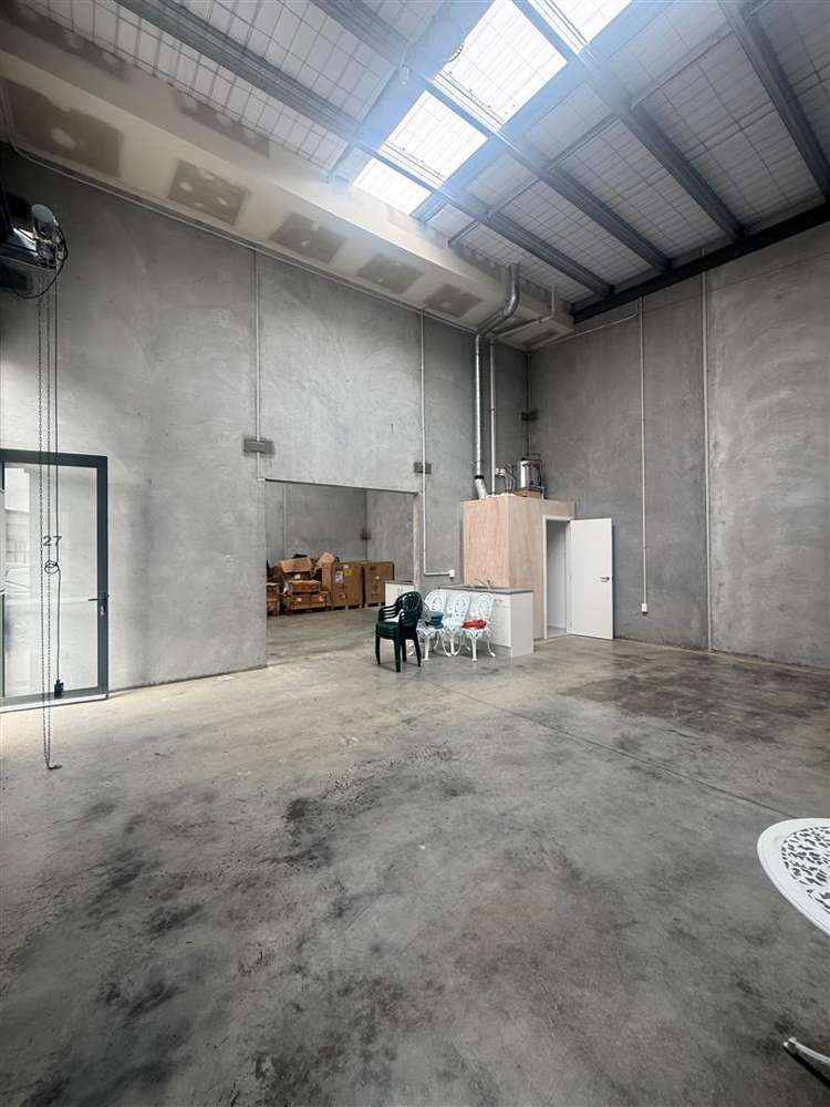 Units 27 & 28, 20 William Earp Place_0