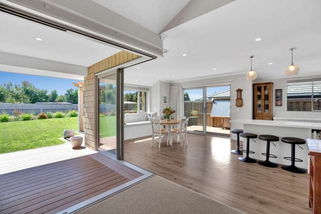 Have It All In Hunter Lane!