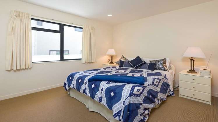 1/39 The Mall Mount Maunganui_8