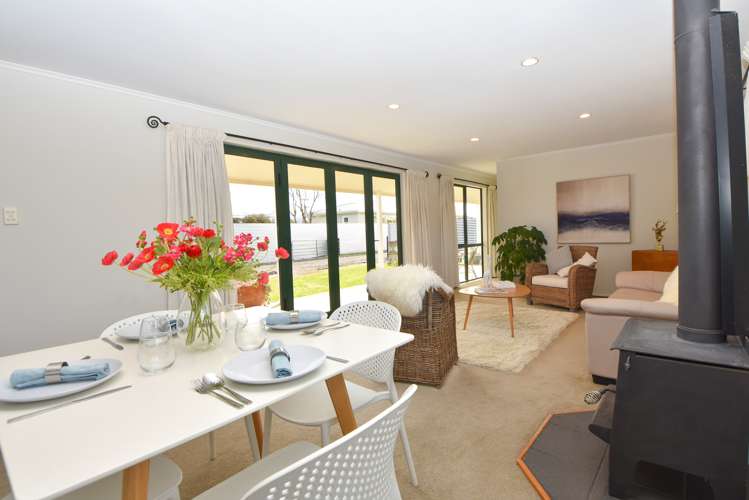 19 Charles Street Carterton_6