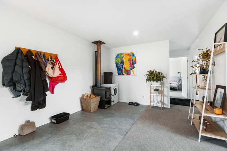 154 Hillview Road Alexandra_11