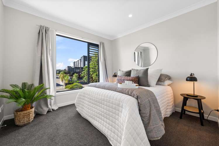 65 Glidepath Road Hobsonville_13