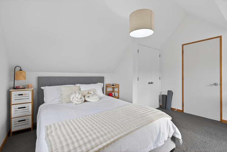 2/130 Muritai Road Eastbourne_12