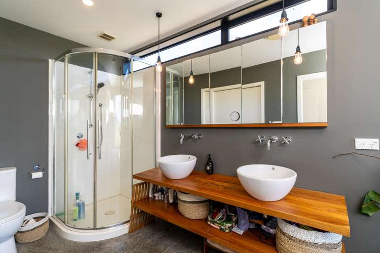 176 Maungatawhiri Road Raglan_26