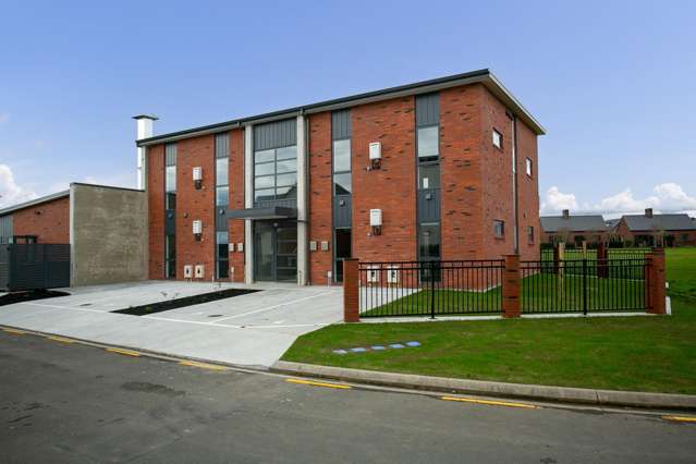 2/49 Pengover Avenue 1093_2