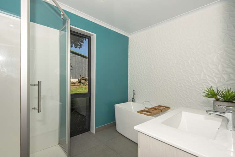 49 Atkins Road Portland_10