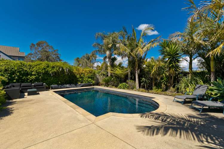 5 Kimberly Grove Greenhithe_10