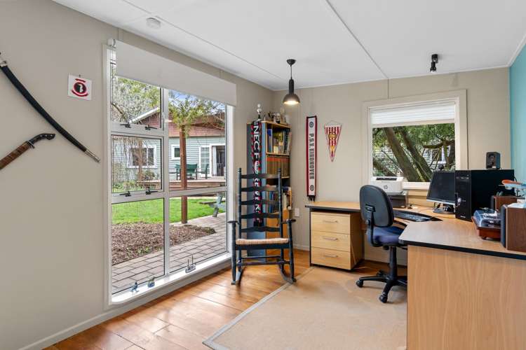 299 Elmhurst Road Darfield_16