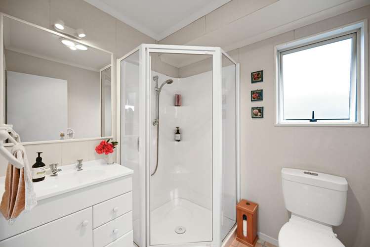 27 Northmeadow Drive Rototuna_12