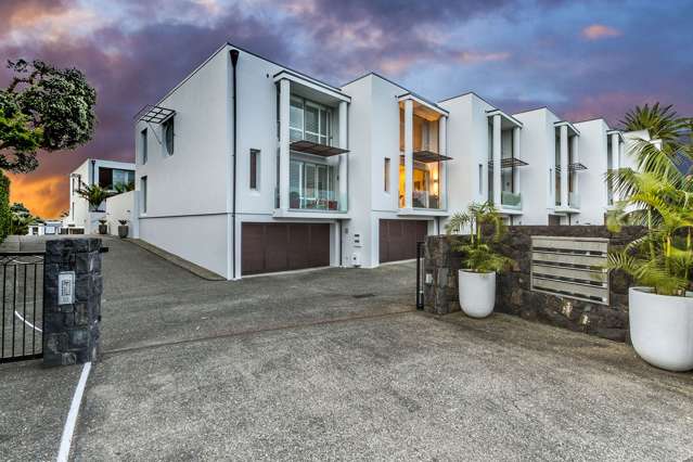 2/7 Killarney Street Takapuna_1