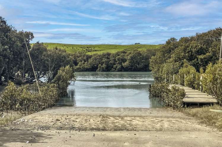 3637 Kaipara Coast Highway Glorit_10