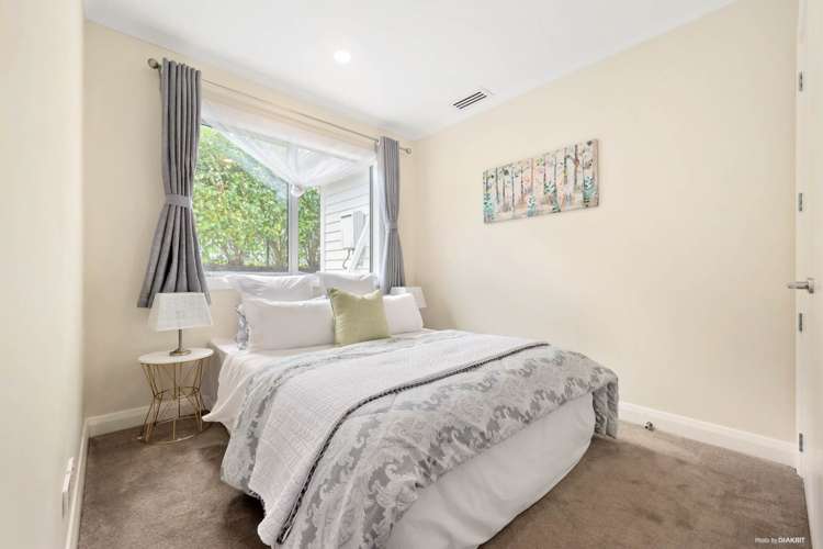 24 Boocock Crescent Orewa_12