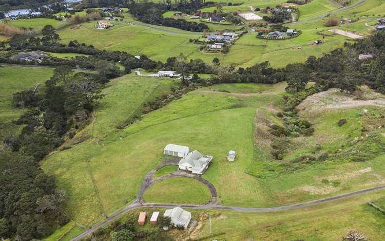 733B Ridge Road Riverhead_21