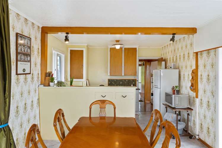 582 Beach Road Rothesay Bay_5