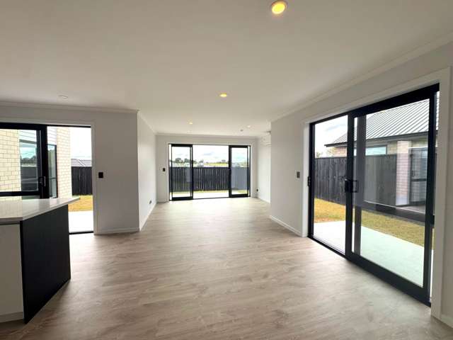 13 Tirikatene Avenue Paerata_3