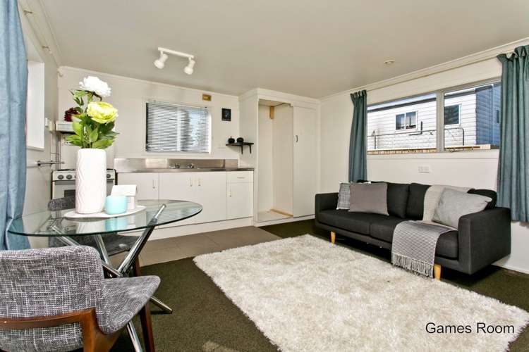 51 Lauderdale Road Birkdale_12