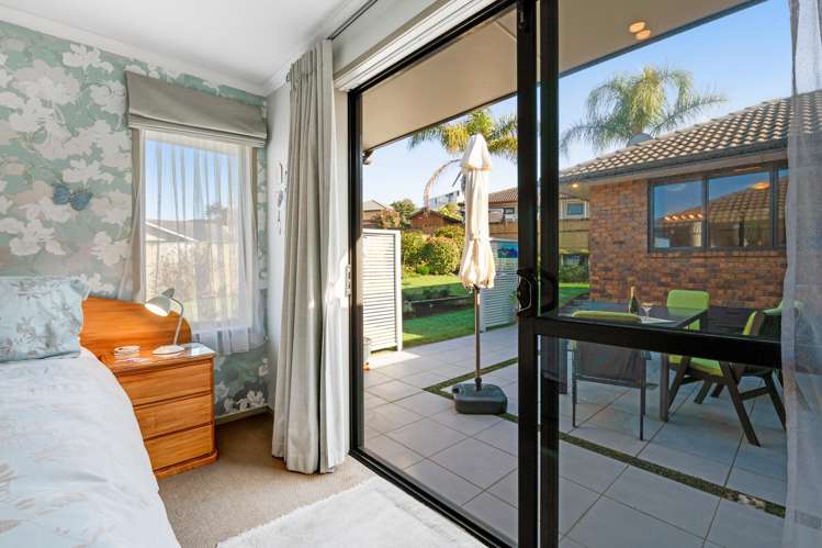 49 Chesterfield Way Orewa_12