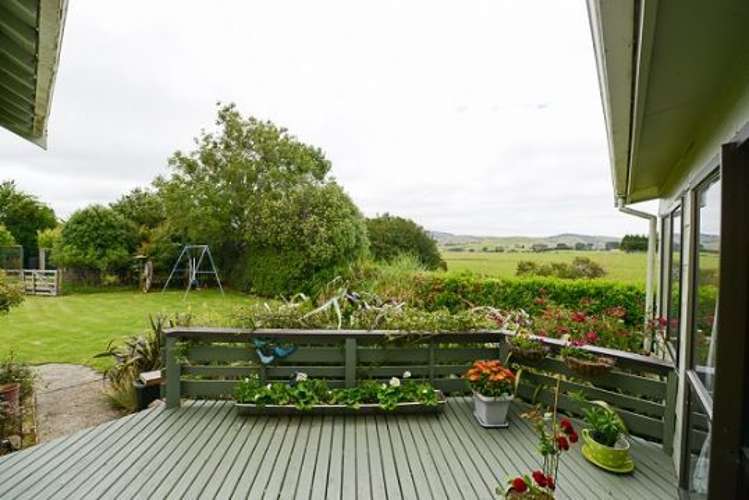 13 Calder Street Owaka_6