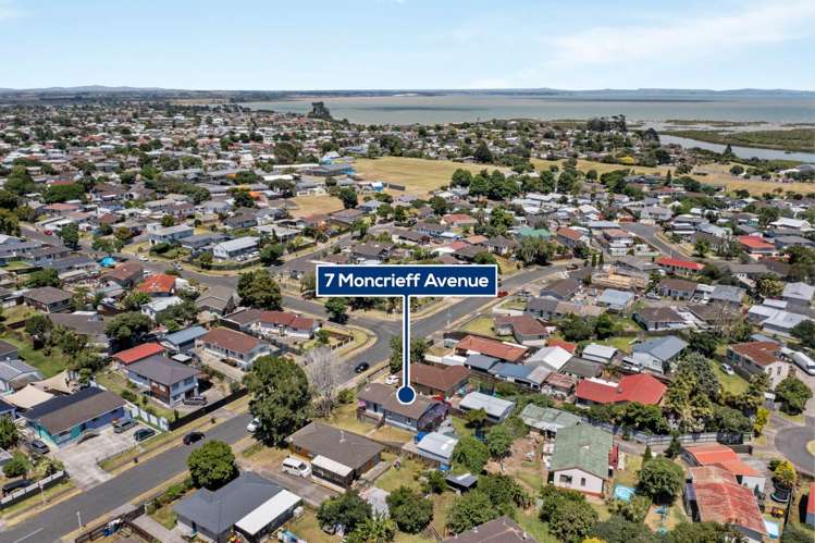 7 Moncrieff Avenue Clendon Park_17