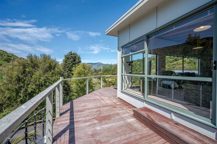37 Tikao Bay Road Wainui_11