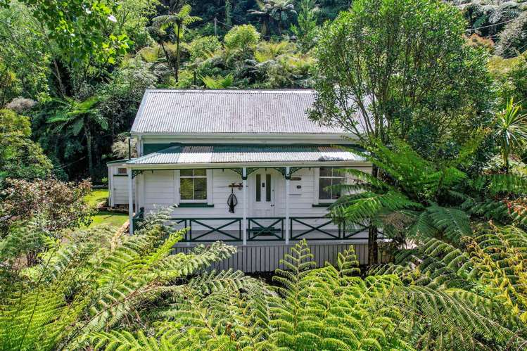 11 Moresby Street Karangahake_21