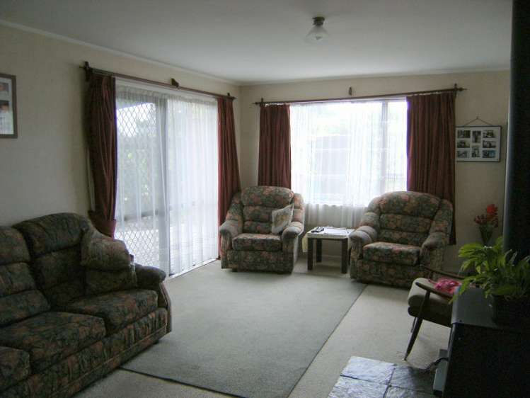 909 Collinge Road Mayfair_5