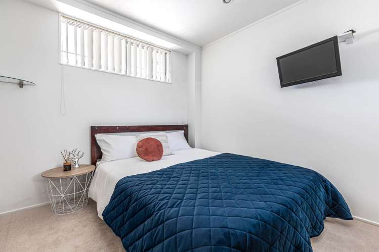 818/72 Nelson Street Auckland Central_7