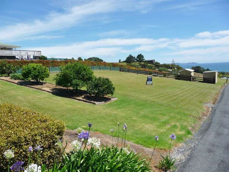 4 Ocean View Road Cable Bay_1