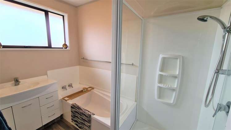 1/39 Solomon Avenue Redwood_13