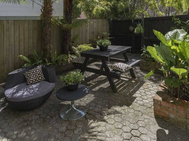 2/12 Waterdale Way The Brook_5