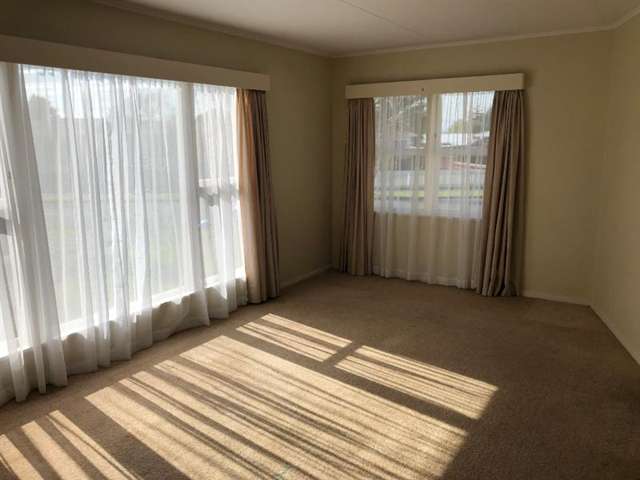 6 Dewe Avenue Feilding_4